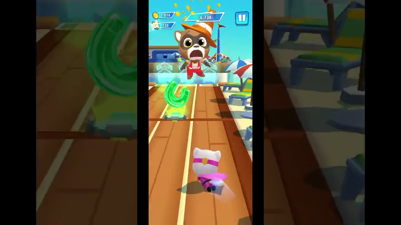 I Playing talking tom and friends Hero dash