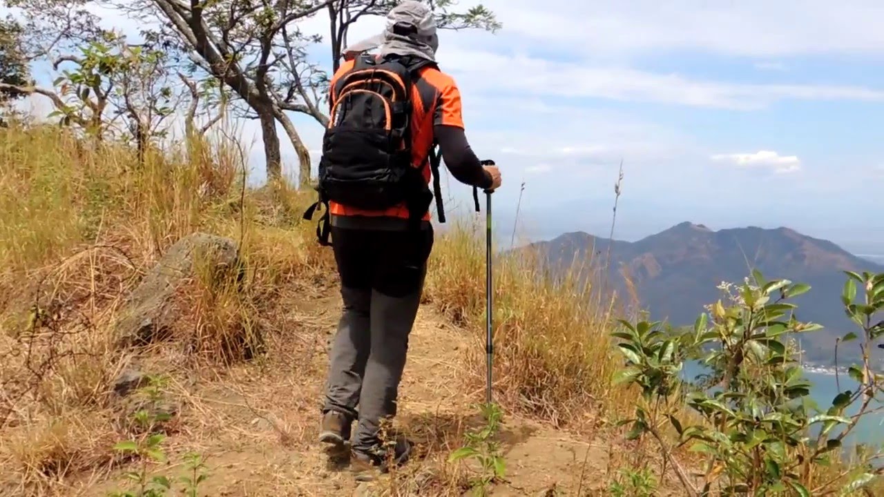 Ascenso al Volcán - Isla del Tigre / Amapala