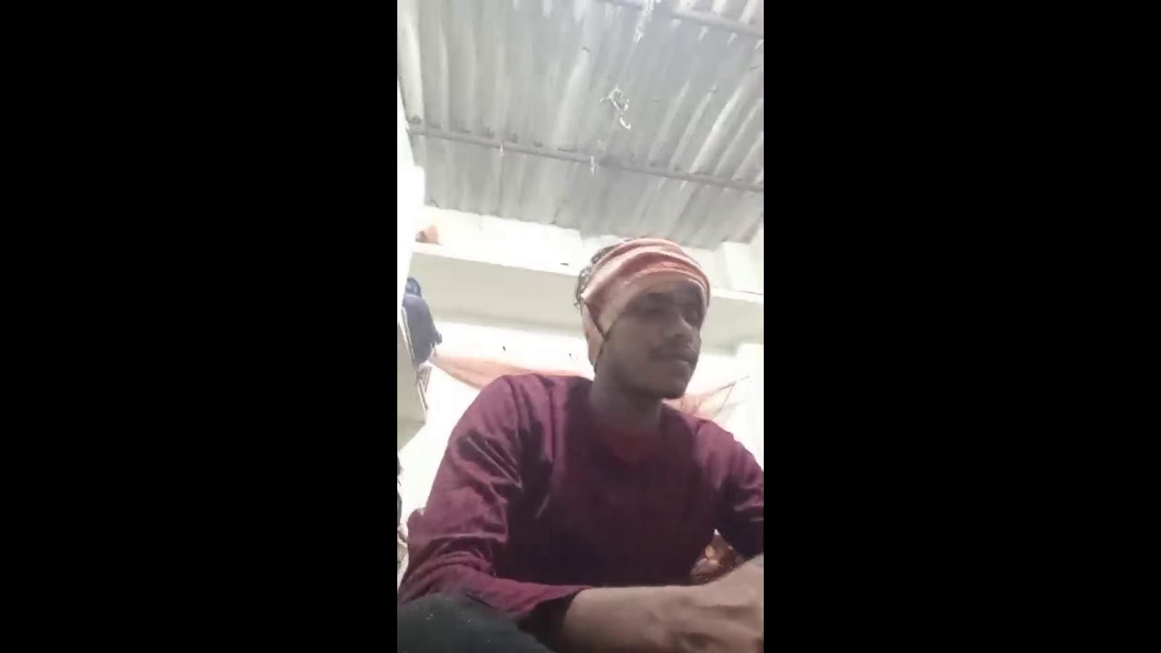 Deepak Gupta  is live खाना बनाना है