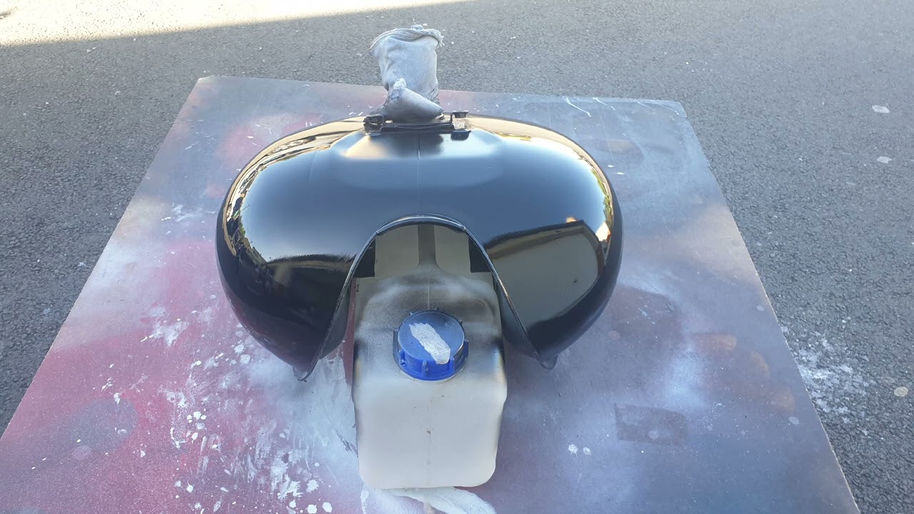 peinture moto.  honda shadow 125.