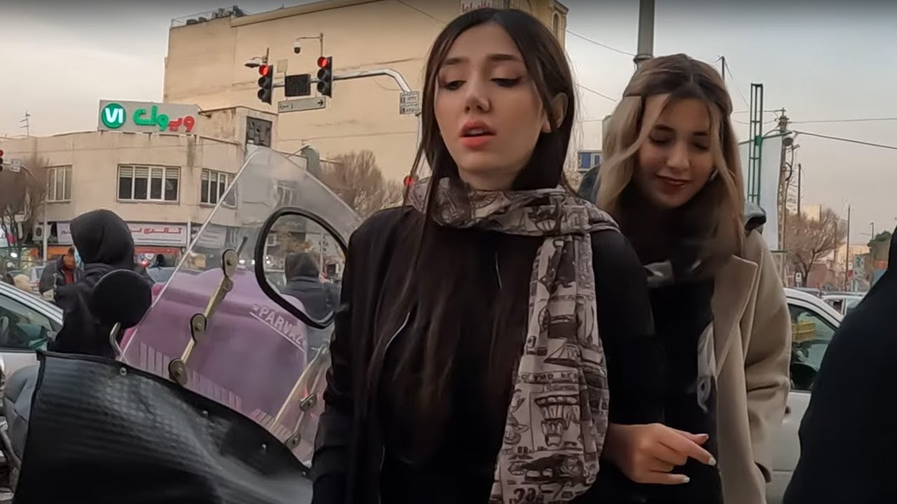 Tehran city: East of Tehran, Coca-Cola intersection, Piroozi Street