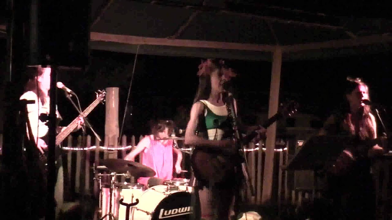 LES FOUFOUNES &Eacute;LECTRIQUES 