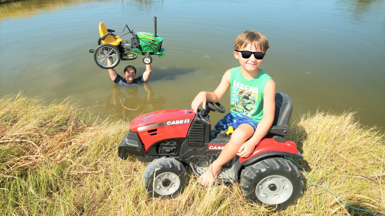 Saving our tractor from the bottom of the lake | Tractors for kids