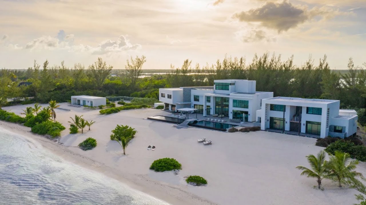 Luxury beach front living: Cayman Islands | Cayman Islands Sotheby's International Realty