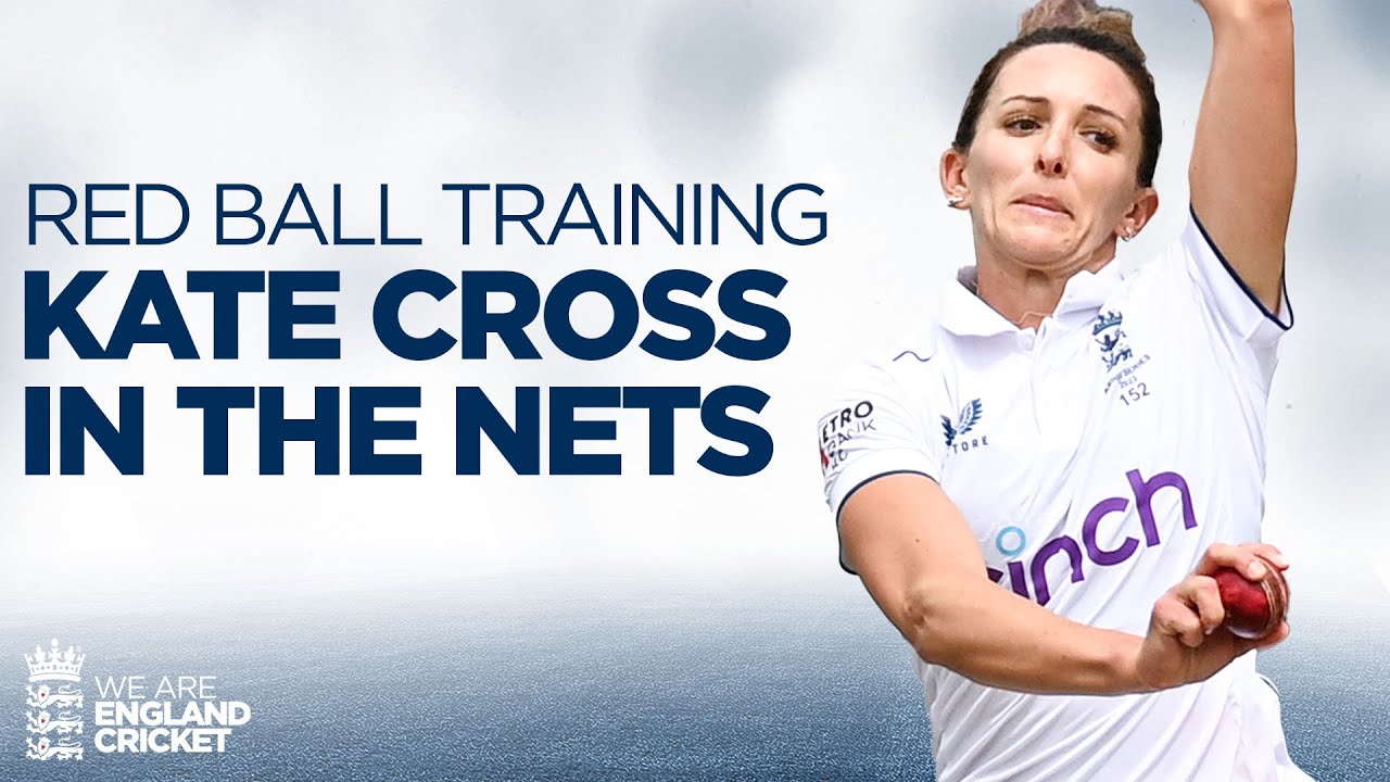 💥 How To Bowl Fast In Cricket | 👊 In the nets with Kate Cross
