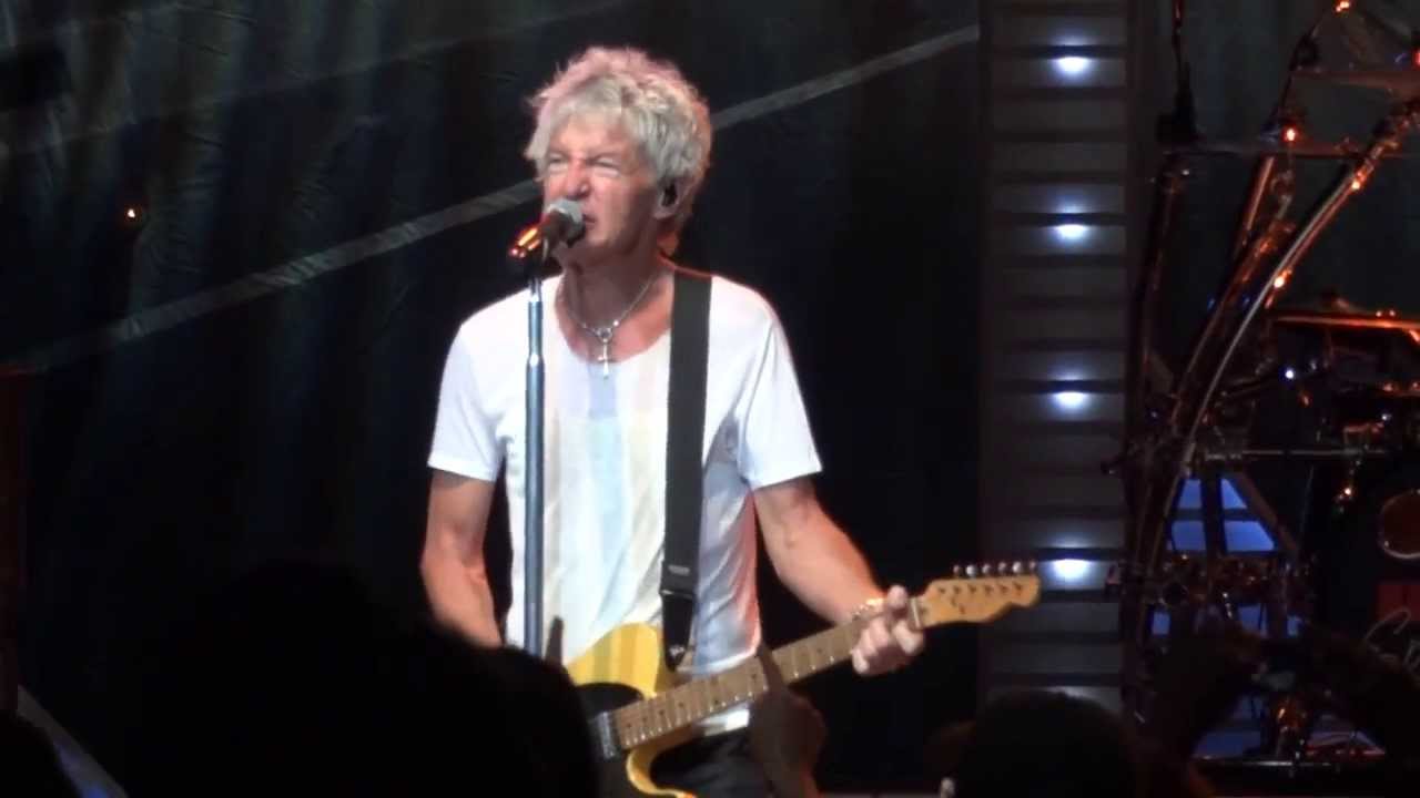 REO Speedwagon "Ridin' The Storm Out" Live Sterling Heights Michigan August 18 2013 (HD)