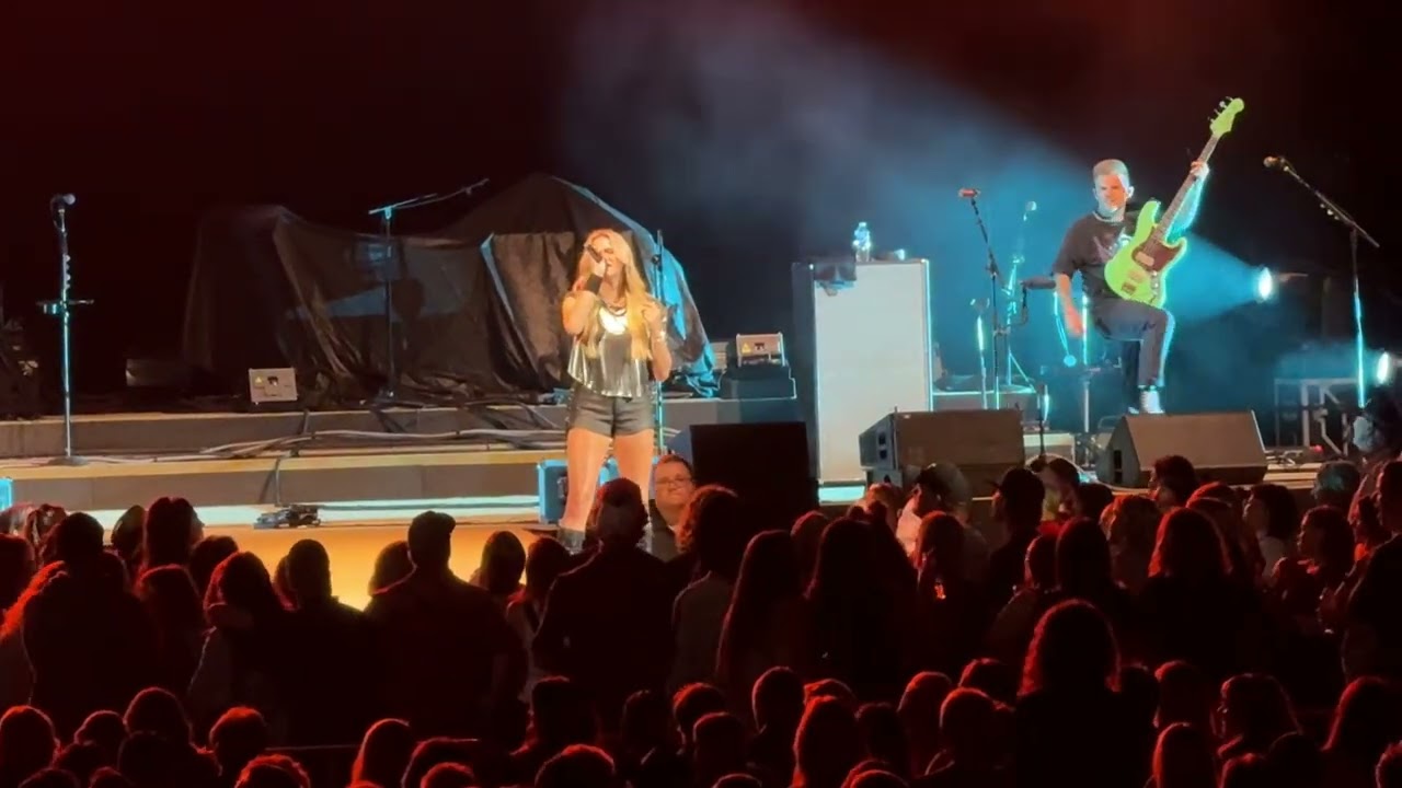 Alana Springsteen- Goodbye Looks Good On You Live in Calgary