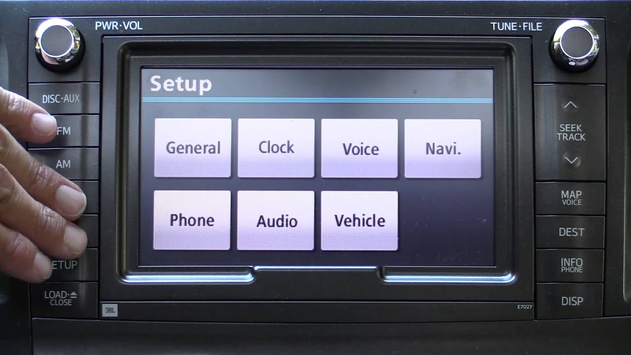 2014 Toyota Sienna JBL Infotainment Review