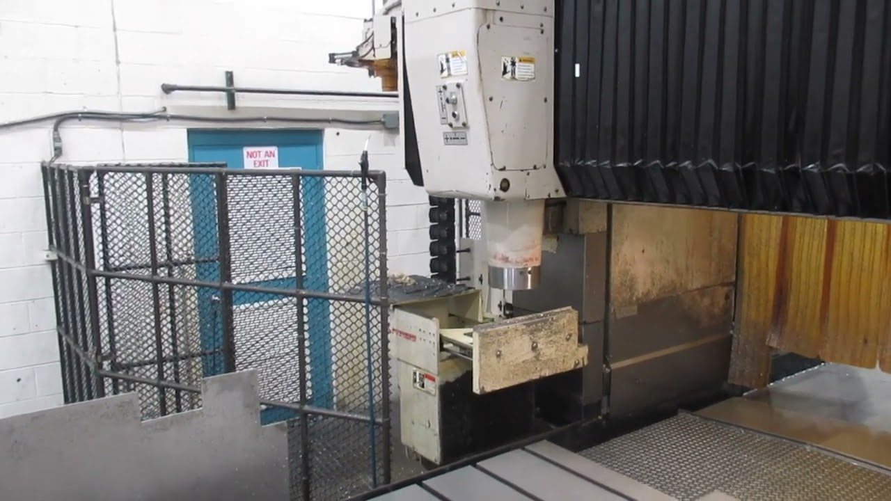 Mitsubishi M-VS25/20 Heavy-Duty CNC Bridge Mill, 1996 - Fanuc Control, 60 ATC
