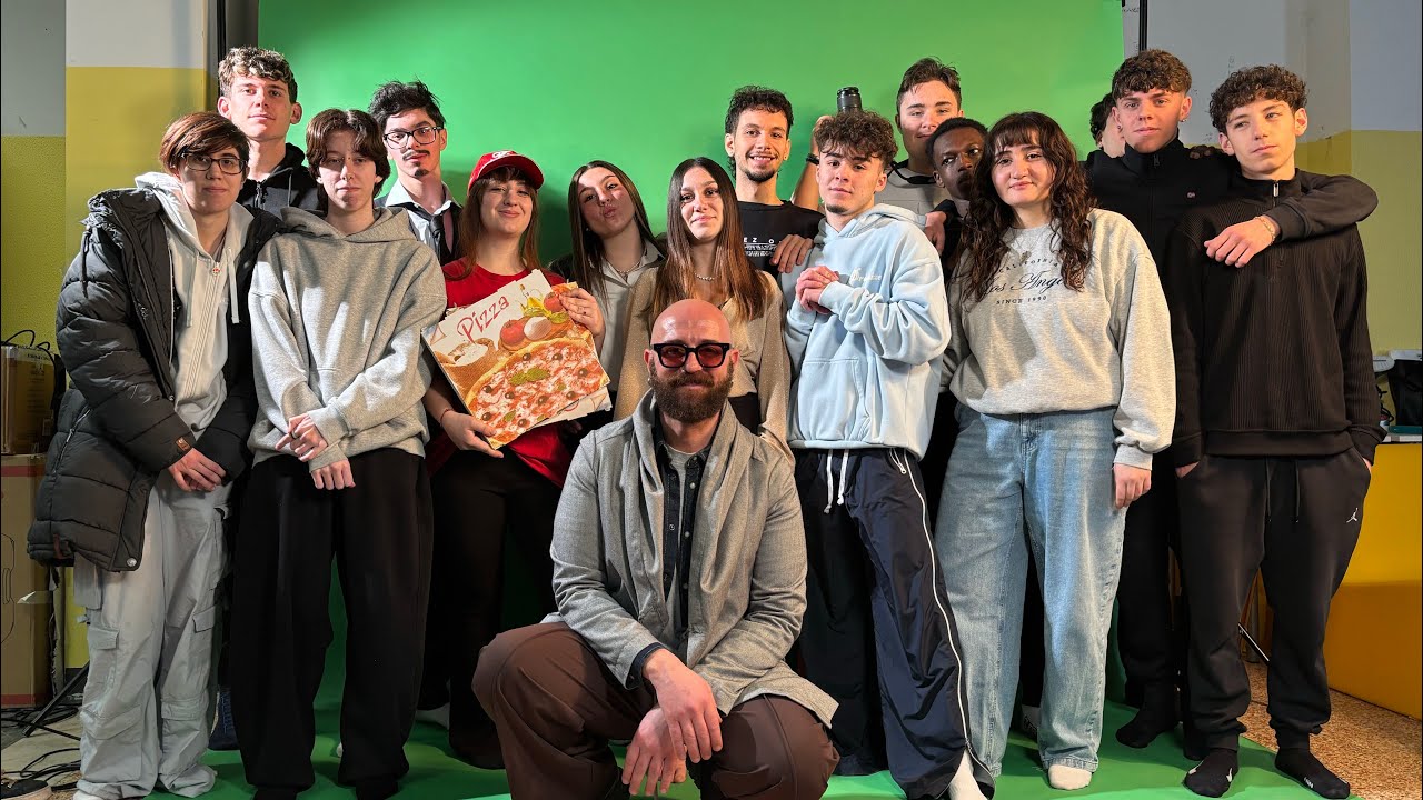 All’Einaudi di Varese è tempo di riprese: si gira il corto per il concorso Cortisonici