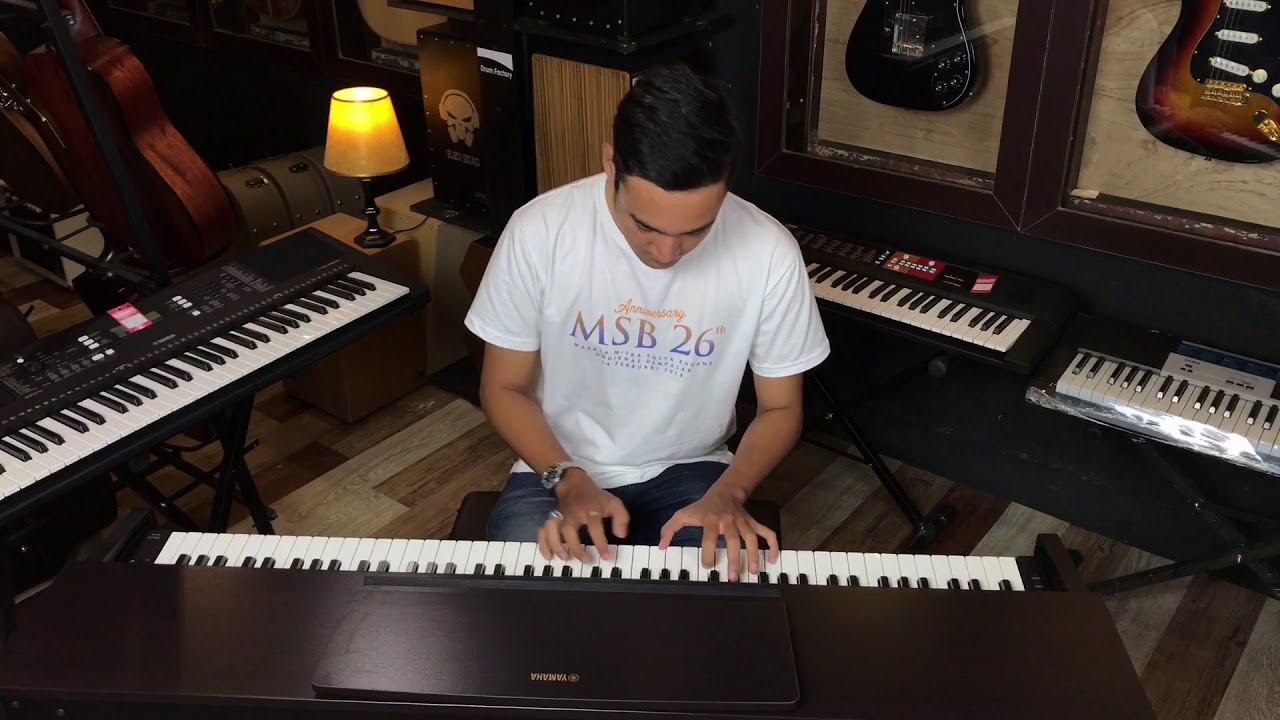 Electric piano Yamaha Arius YDP 143