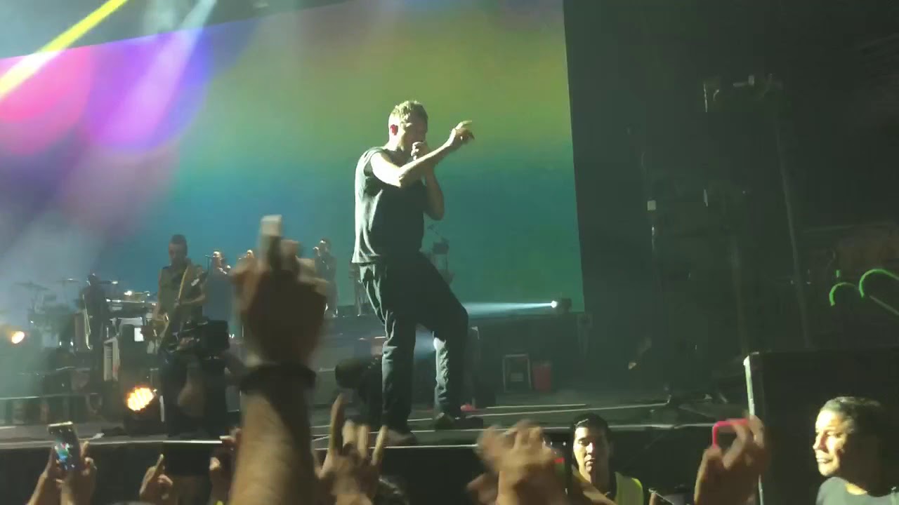 Hollywood (Gorillaz Chile 2018)