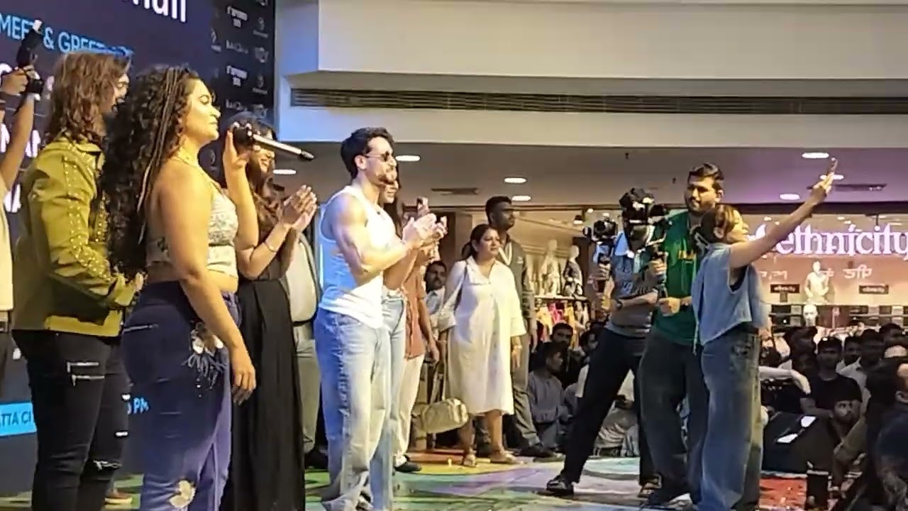 Tiger shorp season mall pune 