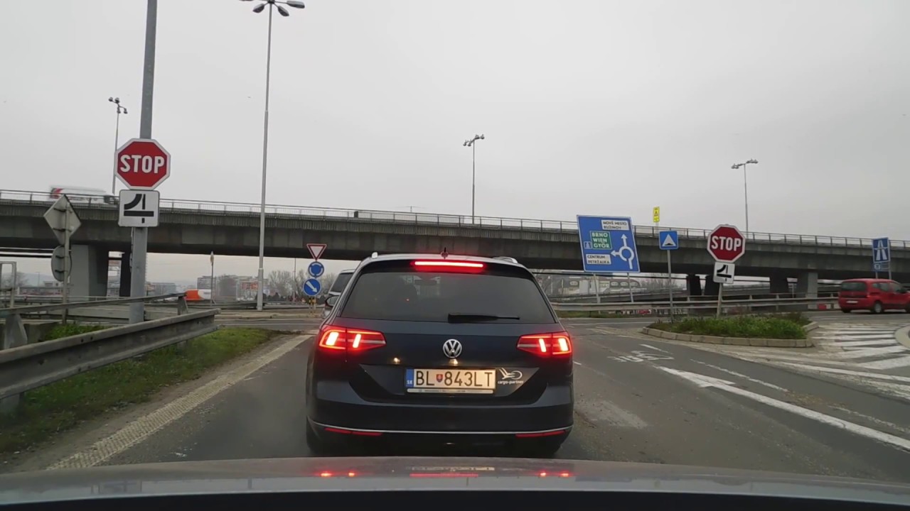 kruhový objazd prístavny most
