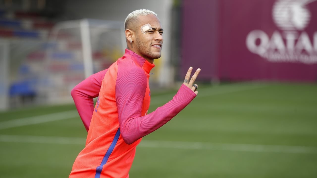 FC Barcelona training session: Neymar Jr. back at training