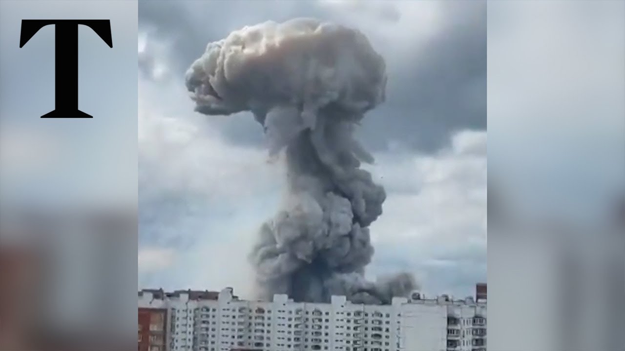 Huge blast rocks optics factory in Moscow