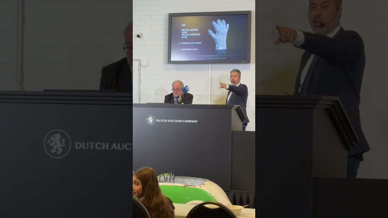 SOLD FOR € 48,193 – Iconic Michael Jackson Swarovski Crystal Glove at Dutch Auction Company