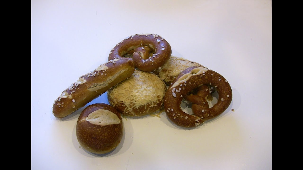 Laugen Brezeln Stangen Brötchen Schritt für Schritt mit Rezept