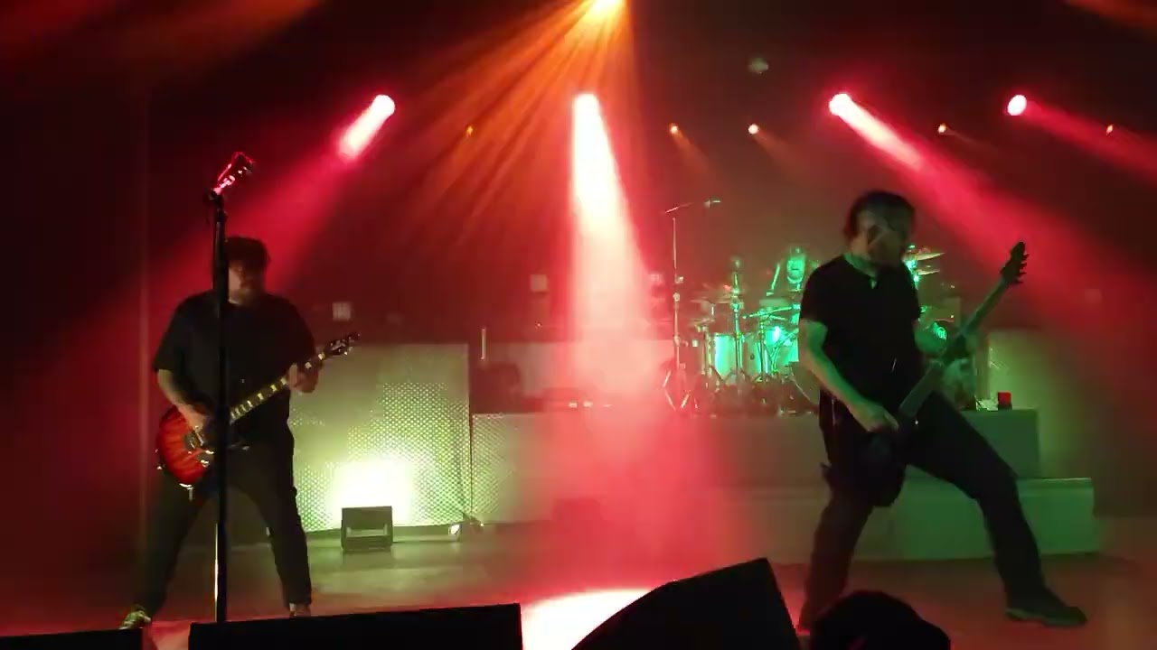 Seether - Nobody praying for me live