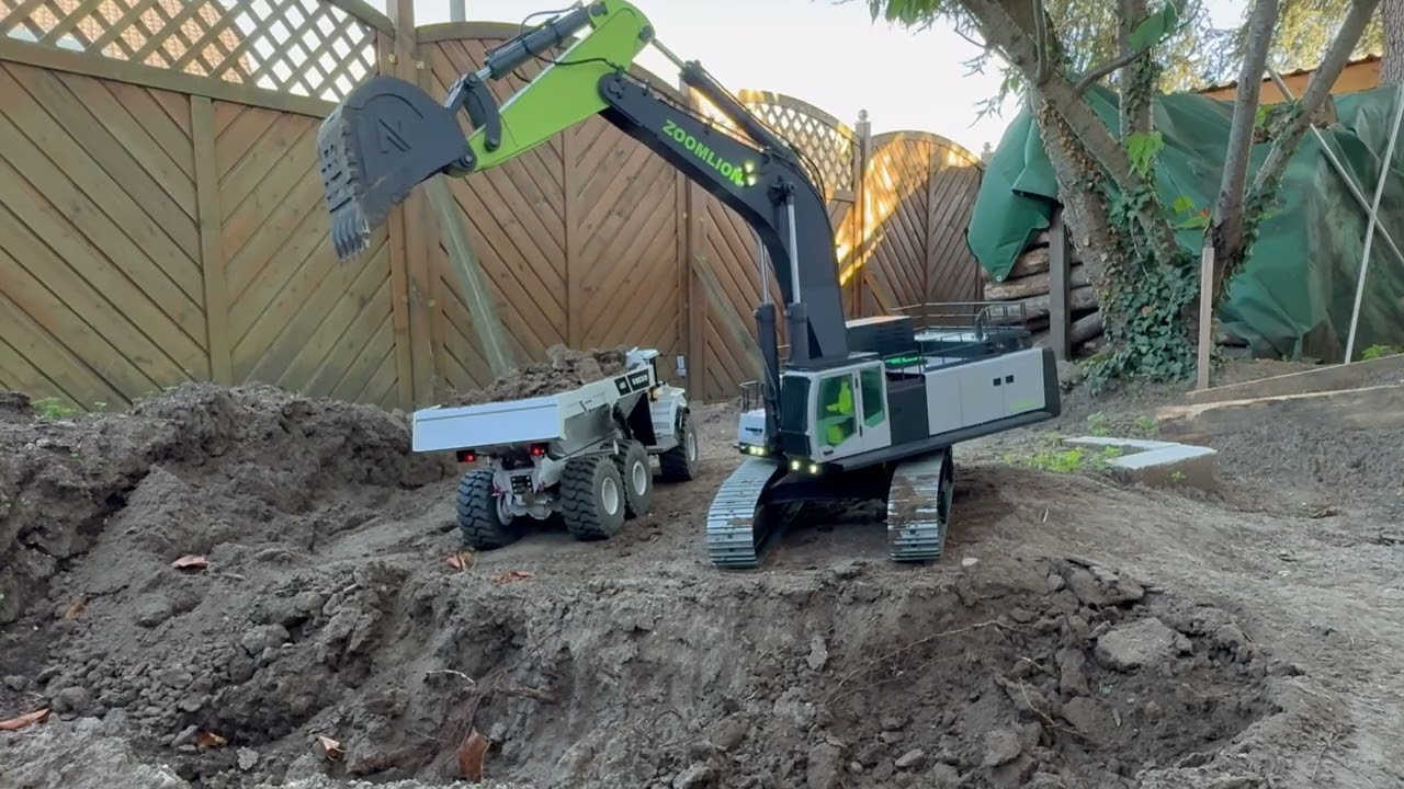 Rc Excavator Zoomlion ZE960G, 1/12 & Articulated Truck, 1/14, when digging a path…