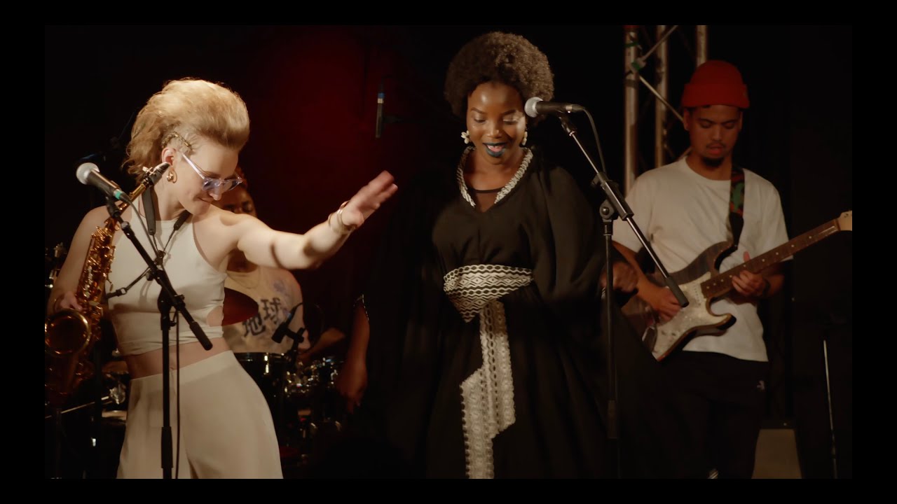 Nora Kamm - CHUKU CHUKU (Live at New Morning Paris)