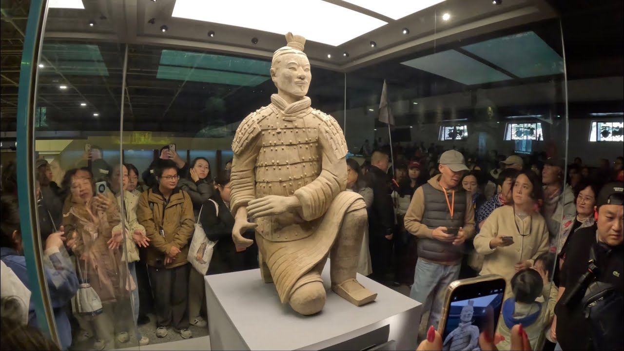 [건축시선] 진시황 병마용 박물관 2호갱 문물박물관 기념품판매 秦始皇兵馬俑博物館出售二號坑文物博物館紀念品 The Qin Shi Huang Terracotta Army Museum 