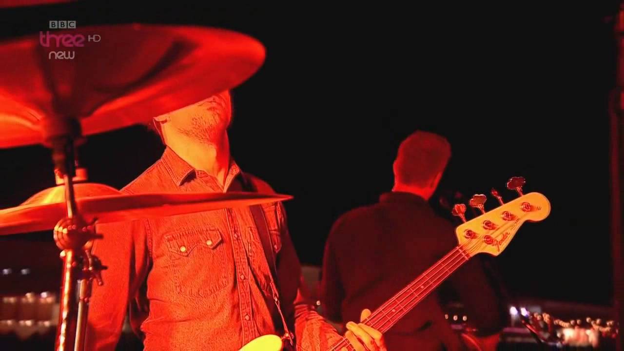 Queens of the Stone Age - If I Had a Tail - Live Reading Festival 2014