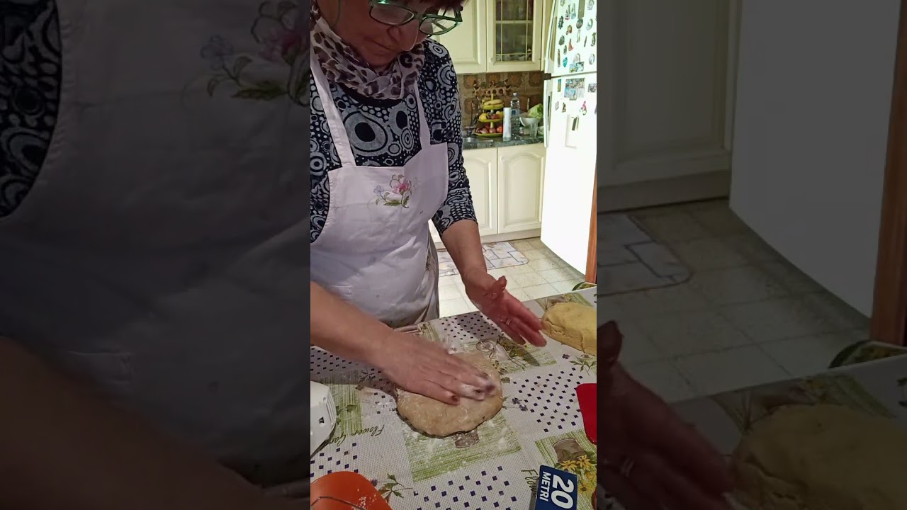 Ciambelline sarde ( buonissime 😋😋) ai due gusti con 🍋 e con cannella