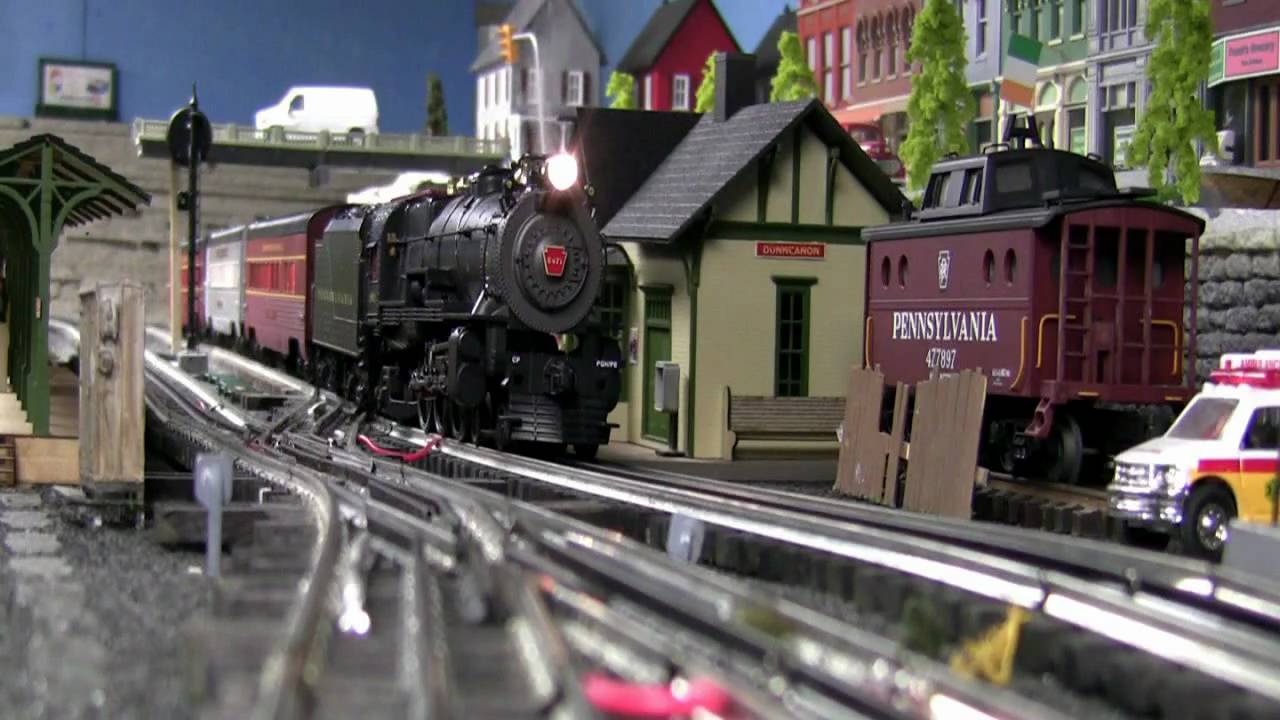 Pennsylvania Railroad Mainline Action on my Lionel Layout