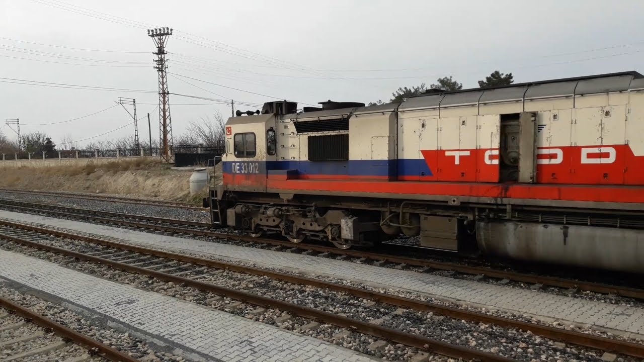 TCDD Ranforlu DE33000 Tam kademe geçişi.