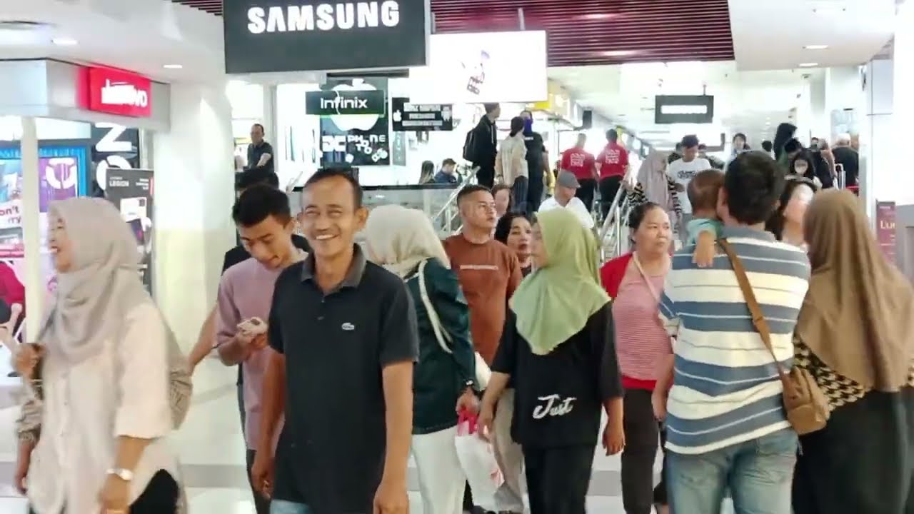 Plaza Medan Fair Super Ramai di Akhir Tahun 2025! Suasana & Keseruannya.