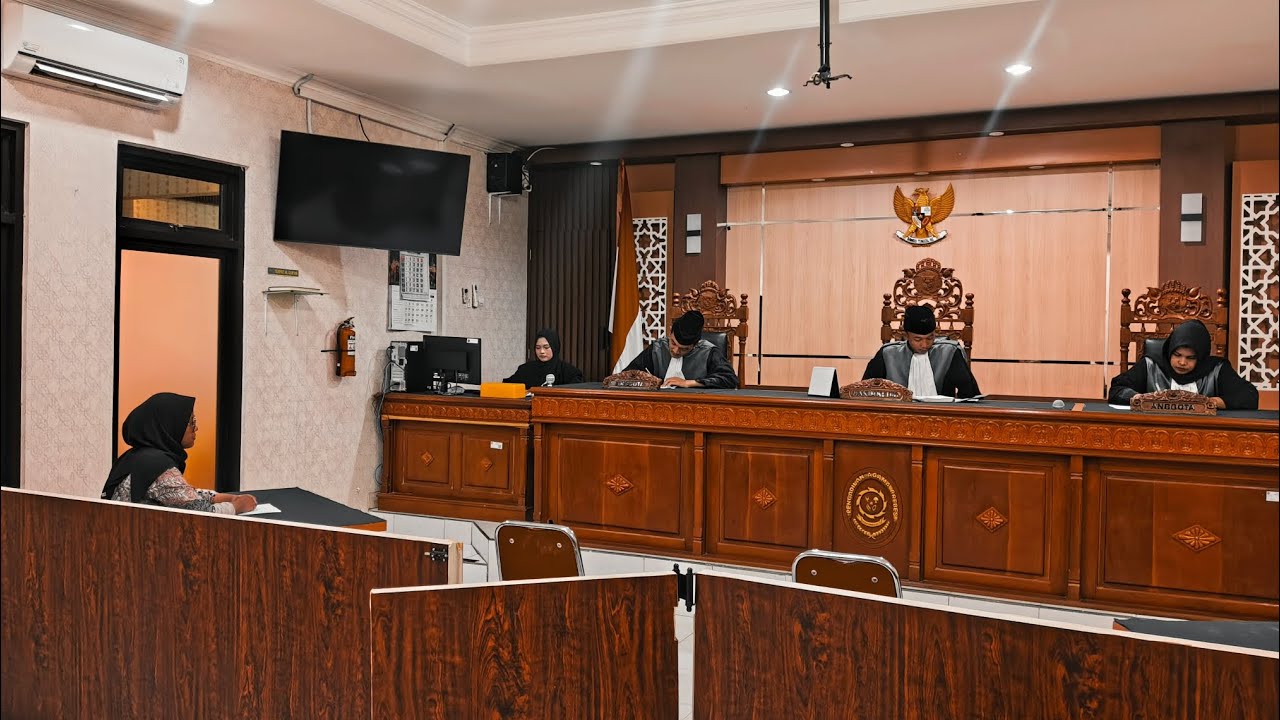 SIMULASI PERSIDANGAN CERAI GUGAT (Pengadilan Agama Brebes),PPL UIN K.H ABDURRAHMAN WAHID PEKALONGAN.