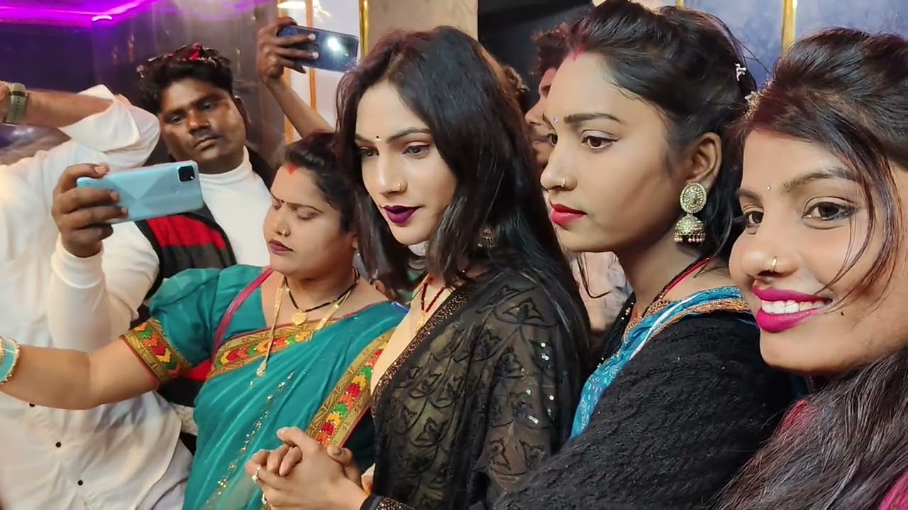खुशबू रानी और कुसुम जी भाई के उद्घाटन में गई बहुत प्यार ब्लॉक वीडियो 🙏🙏🙏🙏🙏