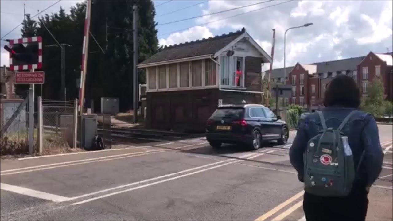 Barrier Fault at Stowmarket Station Level Crossing (Suffolk) Thursday 06.06.2019