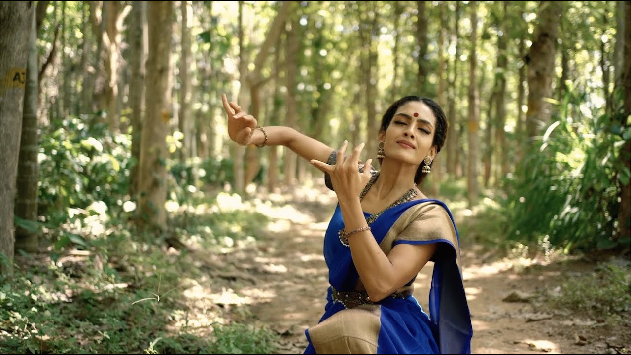 Kannan Varuginra Neram: Rukmini Vijayakumar