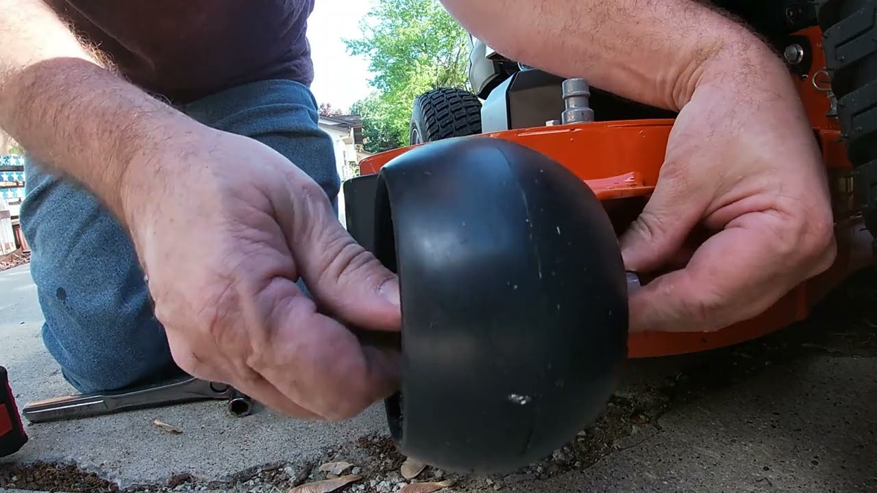 Обновление информации о садовом тракторе Husqvarna TS 248XD. Регулировка колёс Anti-Scalp.
