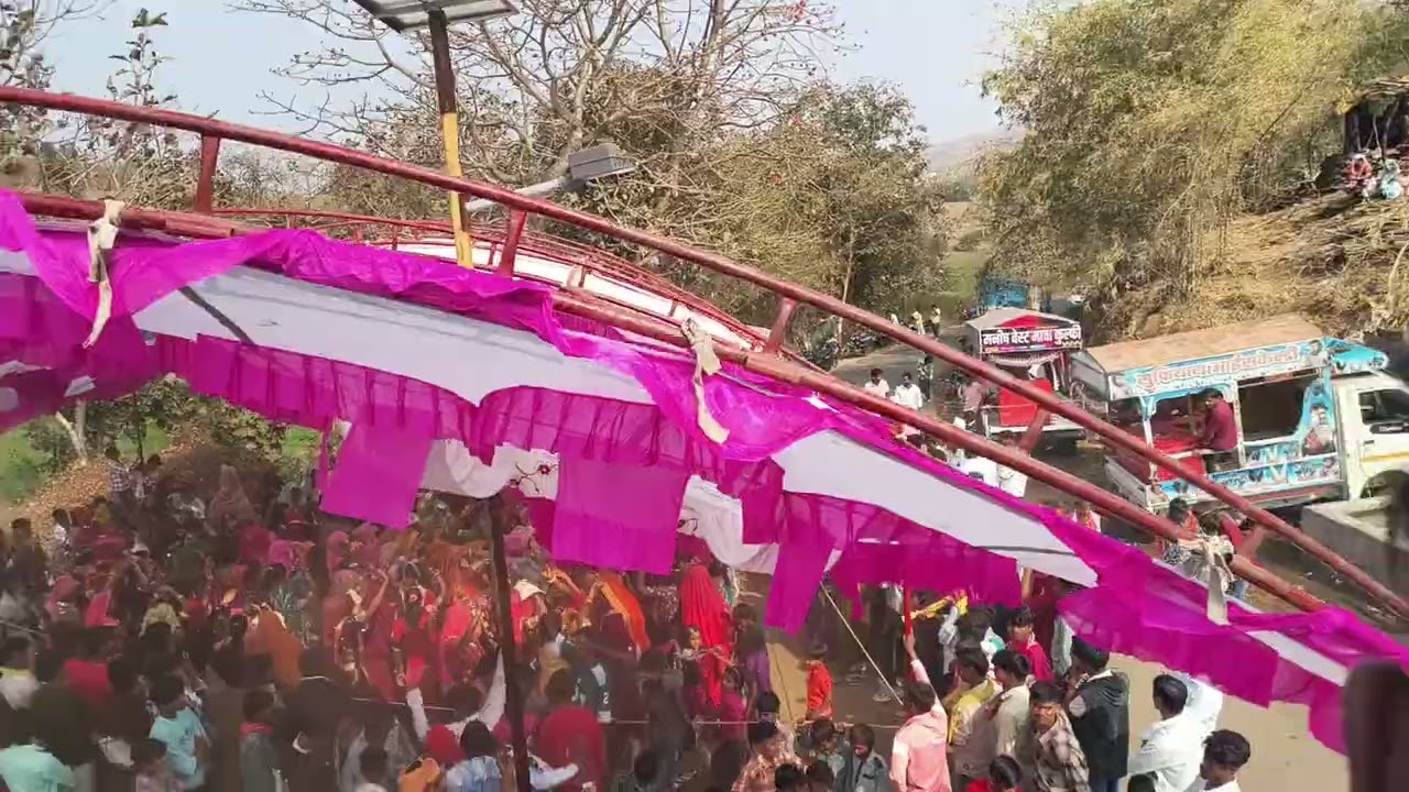 रॉयल किंग स्टार बैंड गुराडिया गांव में फूल धमाका मचाई