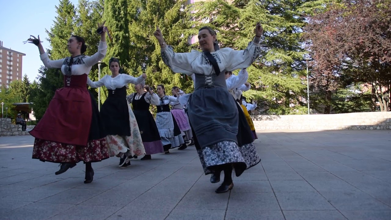 GRUPO DE DANZAS PAN Y GUINDAS - PALENCIA         Jota de Labradores