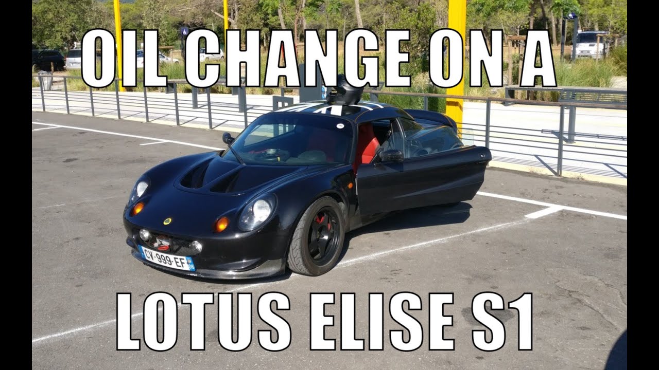 Oil change on a Lotus Elise S1 111S (ASMR style)