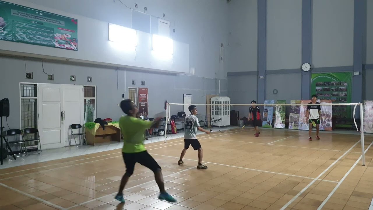 sandi/xxx vs dede/xxx