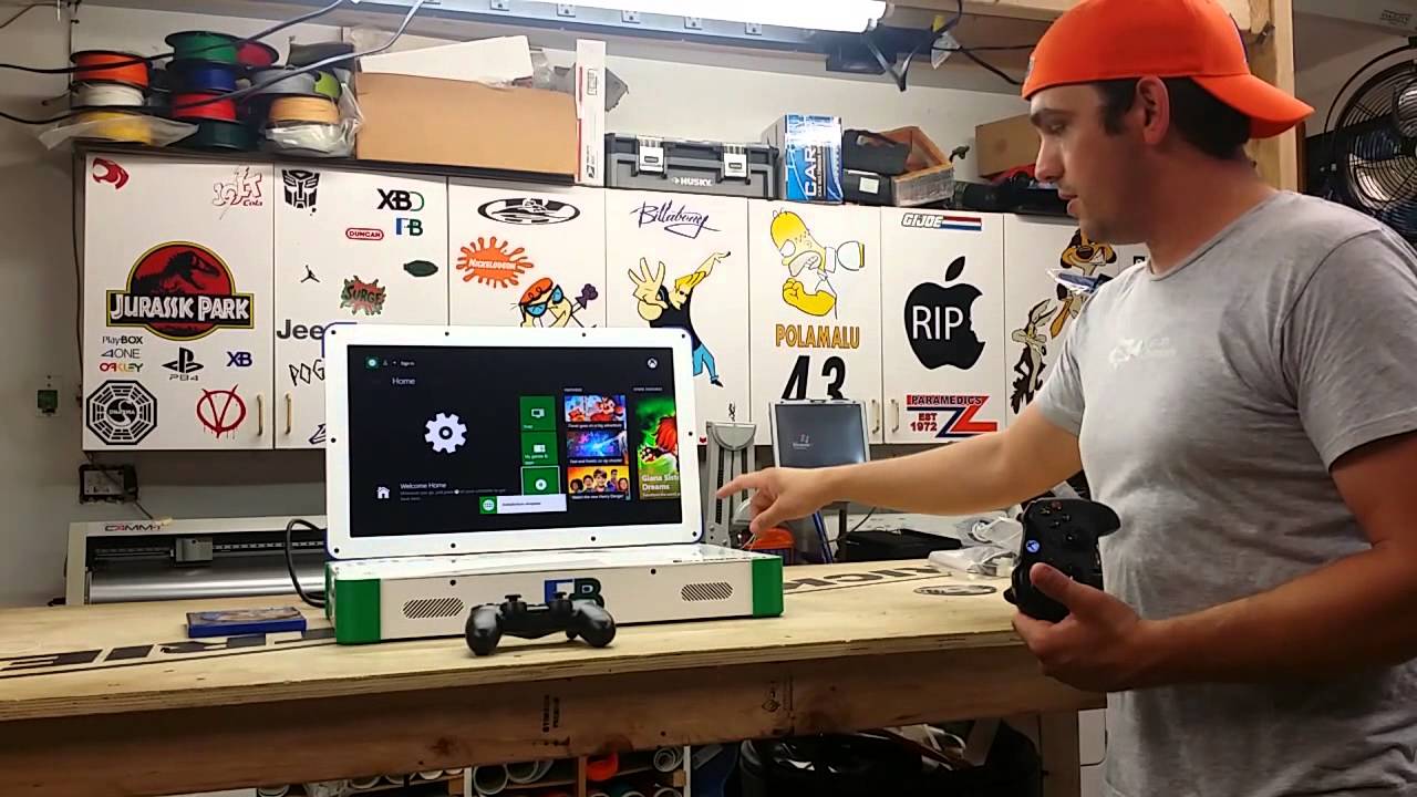 PlayBox - The PS4 / XBOX ONE Combo Laptop