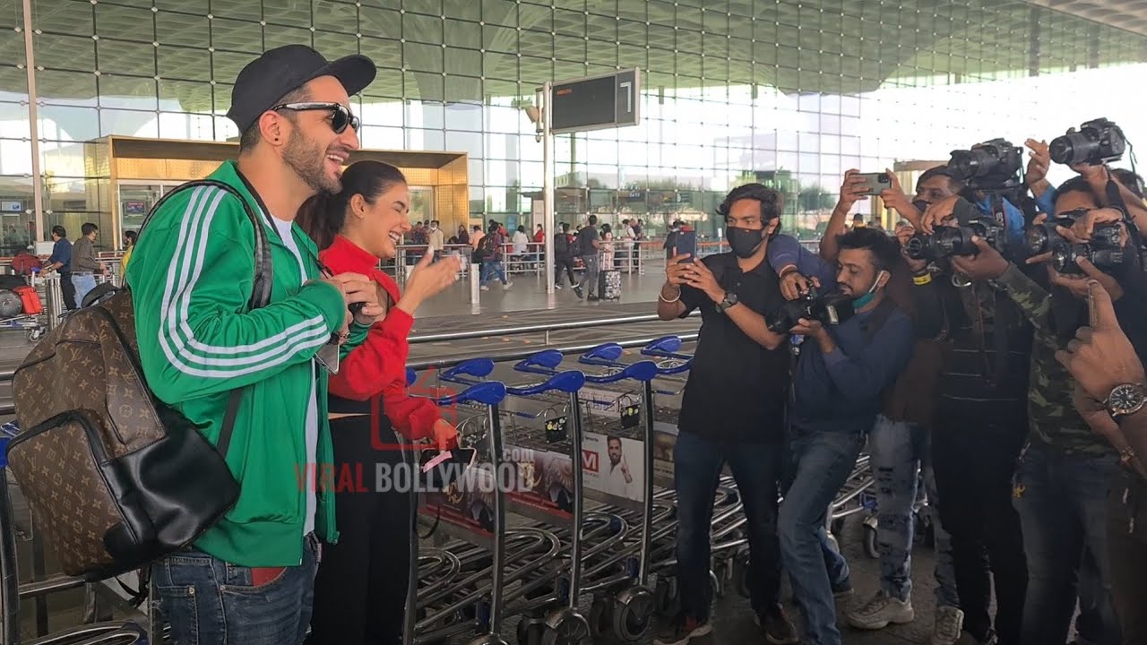 Jasmin Bhasin with BF Aly Goni at Mumbai Airport | Behind The Scene