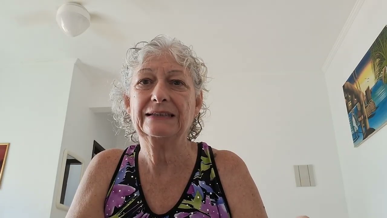 Porque não é aprovado quem a si mesmo se louva, mas, sim aquele a quem o Senhor louva.