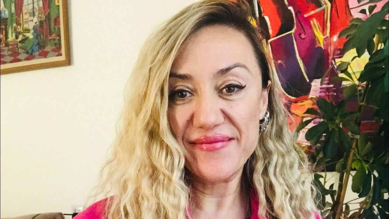 Pencereler Önünde…