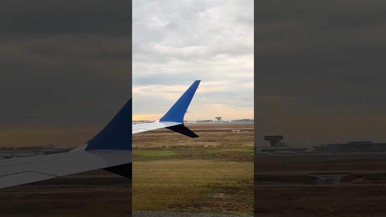 Landing at George Bush Intercontinental AirPort