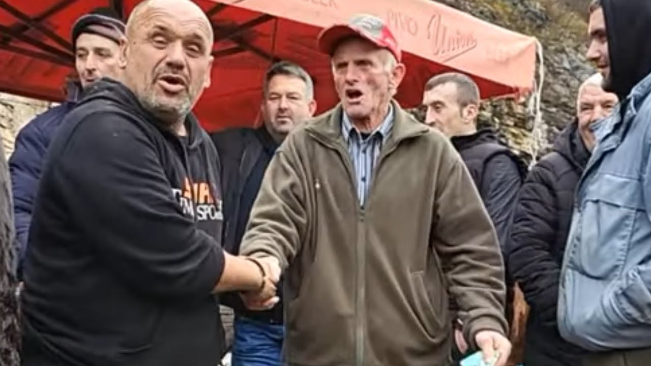 ZMAJ I STIPO BILANDZIJA ZAORALI PIJACU