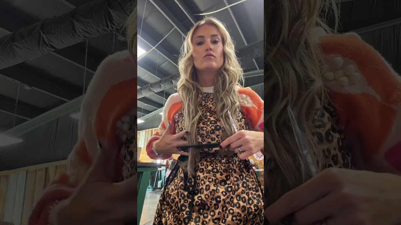 DIY Platinum Blonde Highlights with Clip-In Extensions: A Hair Academy Student's Guide! 💇‍♀️✨