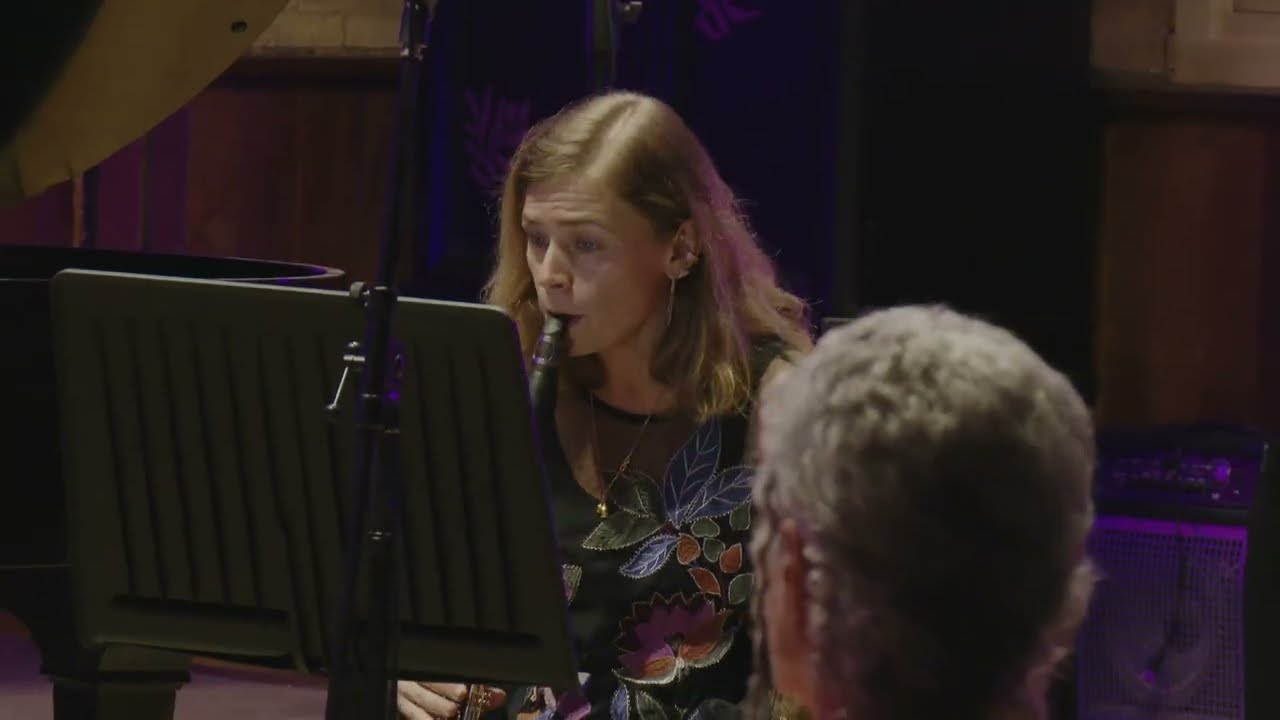 Klarinettentrio (1993) for clarinet, piano, and cello, composed by Carola Bauckholt