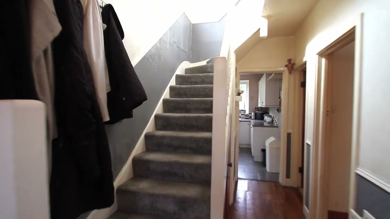 Cifford Way, London NW10, Video