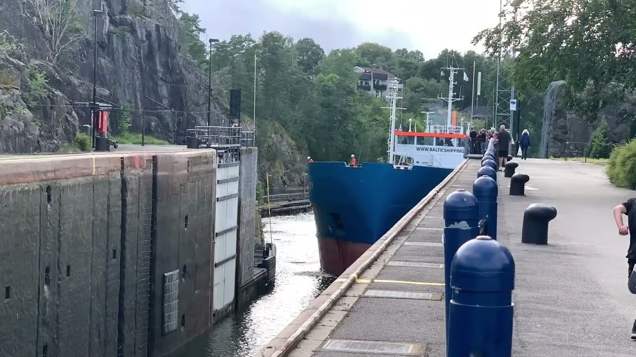Trollhättekanal och slussning